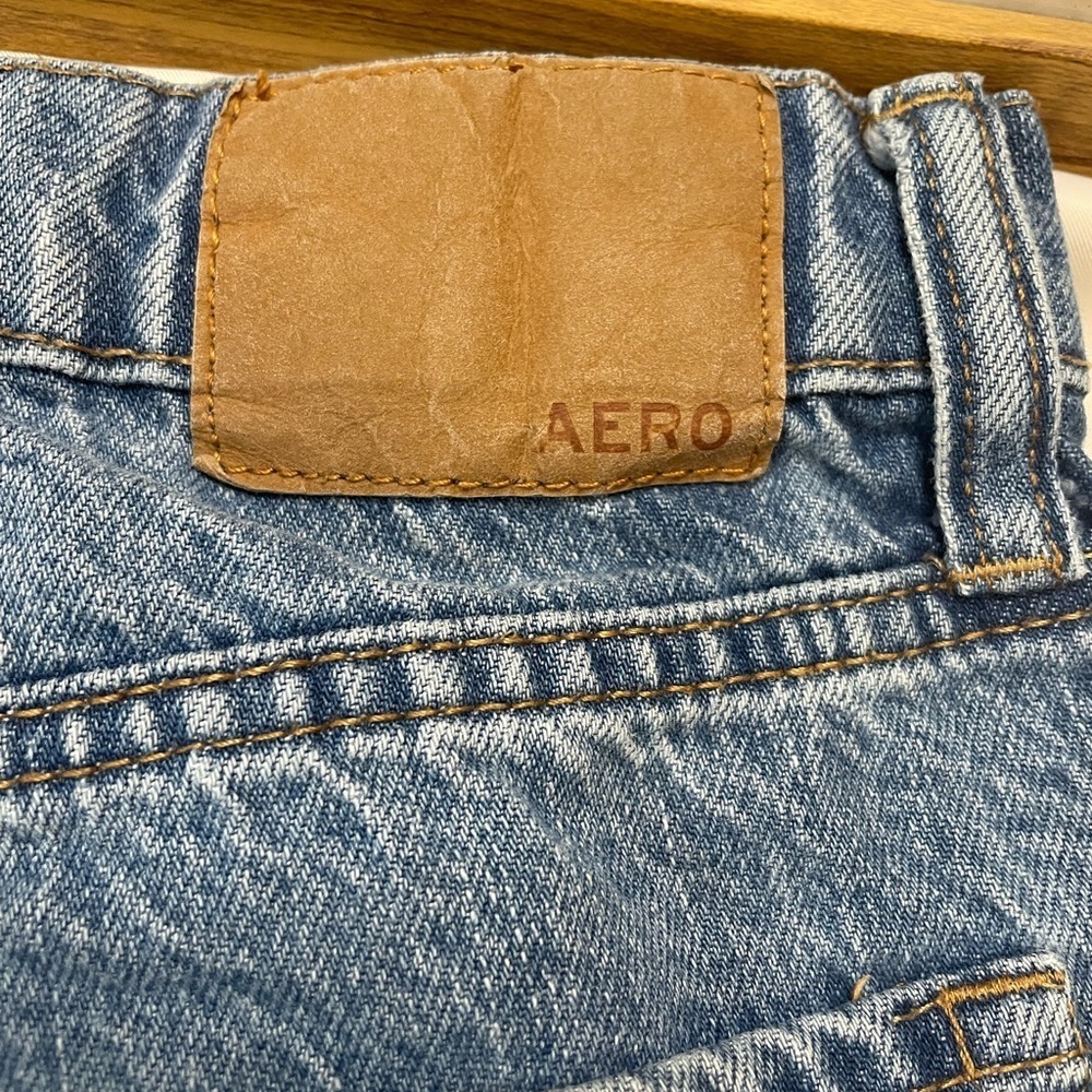 Aeropostale size 8 distressed mom jeans - Picture 5 of 6
